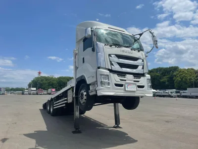 2017 Isuzu Giga Self Loader Truck with Winch remote control (No.Jo480s)