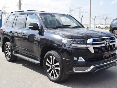 2017 Toyota Land Cruiser full option  Black (No.830783)