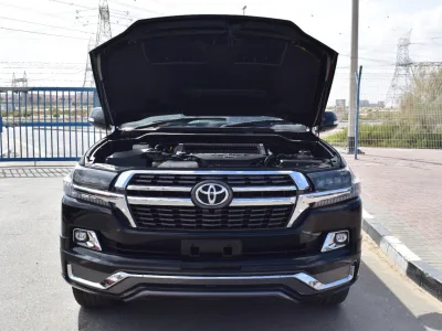 2017 Toyota Land Cruiser full option  Black (No.830783)