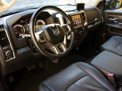 2018 Dodge Ram Truck Laramie 4WD (No.960911)