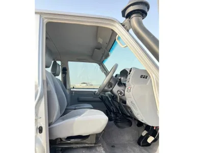 2018 Toyota Land Cruiser Double cab 4X4  (No.680580)
