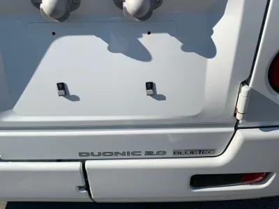 2019 MITSUBISHI FUSO 33 Seater With cool box TV(cursalely have 24 seats)Excellent condition(No.J0854)