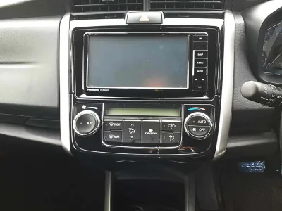 2017 Toyota Corolla Fielder Hybrid G Right Hand Automatic  (No.790621) ID 30128