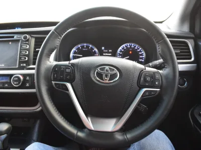 2019 Toyota kluger push start (No.830771)