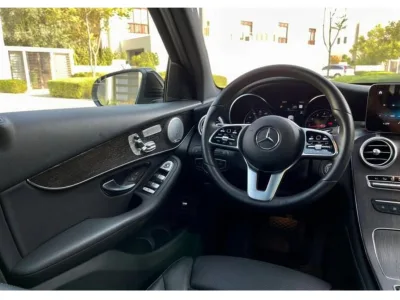 2020 Mercedes-Benz GLC 300 SUV (2.0L inline-4 turbo engine) Left Hand Model (No.680649)