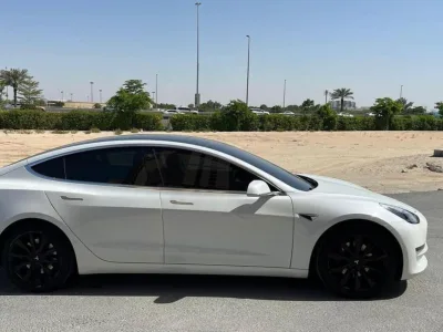 2020 Tesla Model 3 GCC spec with Auto Pilot (No.680494)