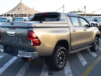 2020 Toyota Hilux Pickup  Push start leather electric Green (No.830780)