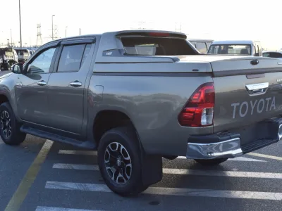 2020 Toyota Hilux Pickup  Push start leather electric Green (No.830780)