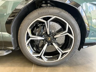 2021 Lamborghini Urus – Pre-Owned Super SUV