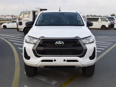 2021 Toyota Hilux pickup  key start White (No.920776)
