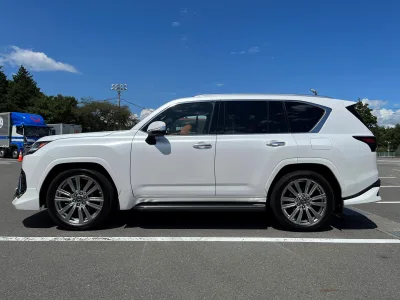 2022 Brand New Lexus LX600-4WD Art Wood Panel Modellista (Sonic Quartz)  (No.J0573)