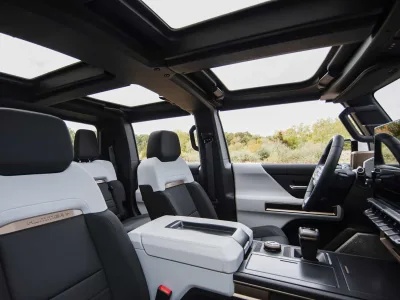 2022 GMC Hummer EV Pickup (No.J0716)