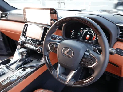 2025 Lexus LX 600 Executive AWD Levinson 4-Seater (No.960732)