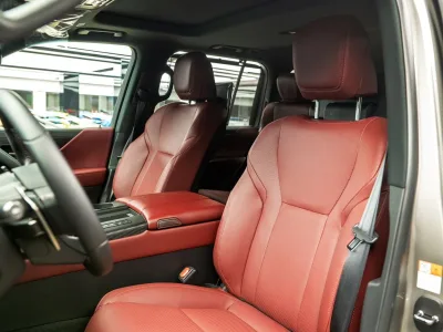 2025 Lexus LX600 LEXUS SIGNATURE EDITION 7 Seats(No.830807)