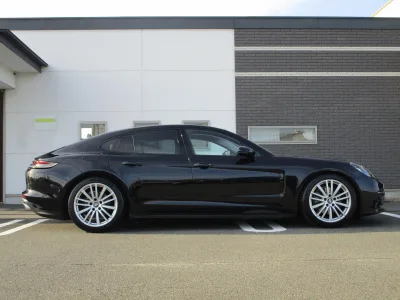 2022 Porsche Panamera 2.9 PDK Panoramic Sunroof (Jet Black Metallic) (No.J0576)
