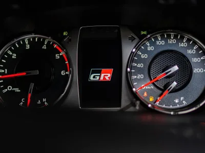 2022 RHD Toyota Hilux GR Sport double cab ( Pickup )  2.8 automatic 4×4 (No.560461)