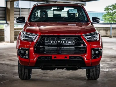 2022 RHD Toyota Hilux GR Sport double cab ( Pickup )  2.8 automatic 4×4 (No.560461)
