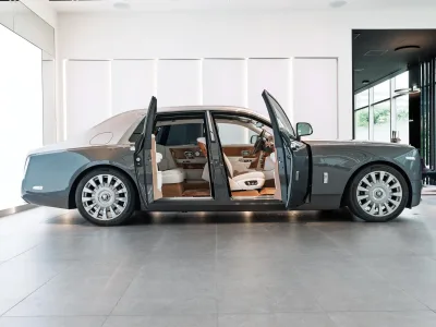 2022 Rolls-Royce Phantom