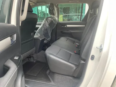 2022 TOYOTA HILUX REVO Double Cab 2.4 MT 4WD (Pickup) with Offroad Accessories ( No.560463)