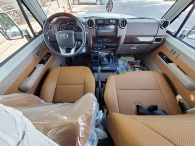 2022 Toyota Land Cruiser 70th Anniversary LX (No.680541)
