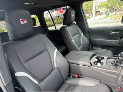 2022 Toyota LandCruiser 300 LC300 GR Sport (No.J0457)