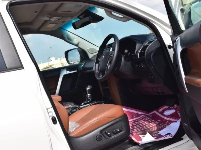 2022 Toyota Prado Petrol full option White (No.830782)