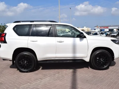 2022 Toyota Prado Petrol full option White (No.830782)