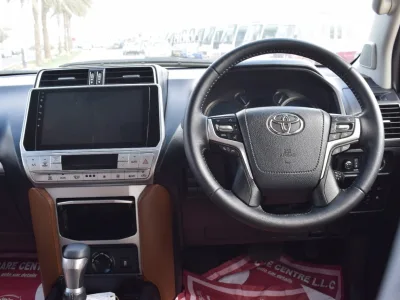 2022 Toyota Prado Petrol full option White (No.830782)