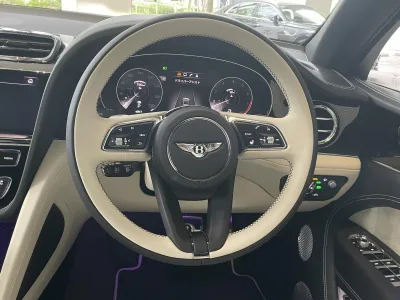2025 BENTLEY BENTAYGA EWB AZURE (No.103838)