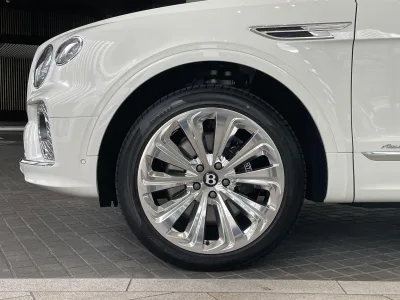 2025 BENTLEY BENTAYGA EWB AZURE (No.103838)