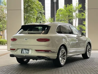 2025 BENTLEY BENTAYGA EWB AZURE (No.103838)