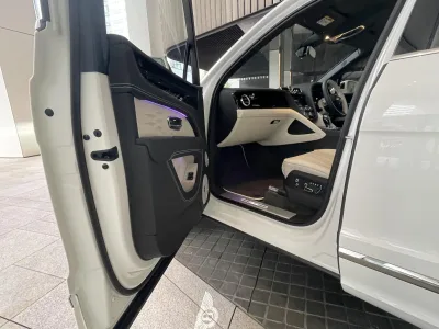 2025 BENTLEY BENTAYGA EWB AZURE (No.103838)