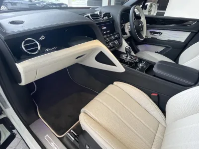 2025 BENTLEY BENTAYGA EWB AZURE (No.103838)