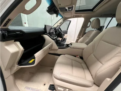 2025 Brand new  LC300 Sahara 7 seat Red  Beige interior (No.J0839)