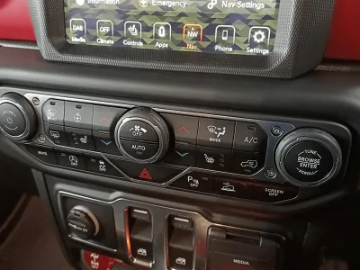 2025 Jeep Wrangler Rubicon Auto 4x4 (NO-480733)