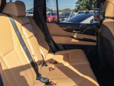 2025 LEXUS LX500D SPORTS LUXURY SUV (No.J0858)