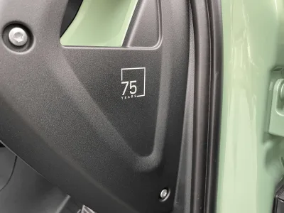 2023 Land Rover Defender 90 75th Limited Edition 4WD (No.960962)