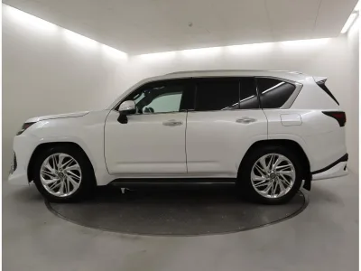 2023 Lexus LX600 EXECUTIVE  Sonic Quartz 4 Seater