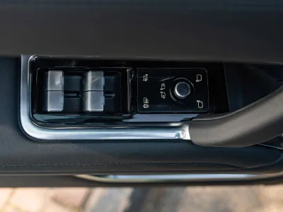 2025 RANGE ROVER AUTOBIOGRAPHY (No.830814)