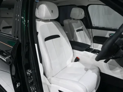 2025 ROLLS-ROYCE BLACK BADGE CULLINAN (No.109906)