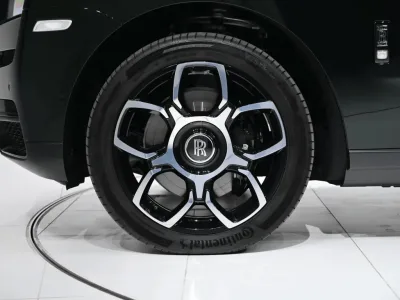 2025 ROLLS-ROYCE BLACK BADGE CULLINAN (No.109906)