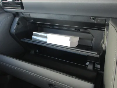 2025 TOYOTA LAND CRUISER 300 3.3 ZX DIESEL (No.960828)
