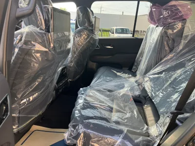 2025 TOYOTA LAND CRUISER 300 3.3 ZX Diesel 5 Seater (No.960826)