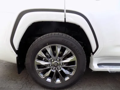 2025 TOYOTA LAND CRUISER 300 7SEATER 3.5 ZX 4WD With Modelista body kit(No.960825)