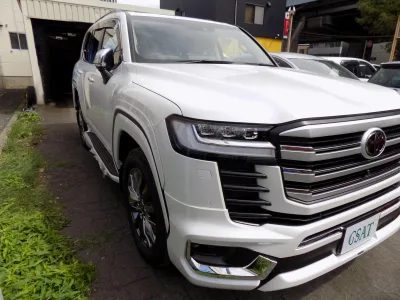 2025 TOYOTA LAND CRUISER 300 7SEATER 3.5 ZX 4WD With Modelista body kit(No.960825)