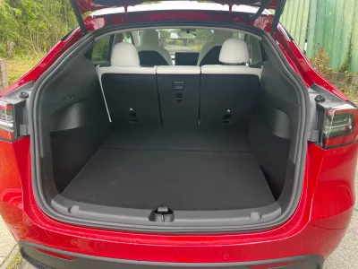 2023 Tesla Model Y (No-J0701)