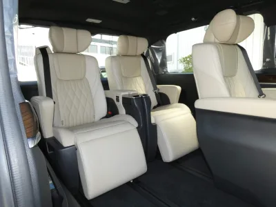 2025 Toyota Granace 2.8 Premium Diesel Turbo (No.960784)