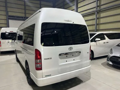 2025 Toyota Hiace Commuter Diesel Turbo 10 seater (No.960931)