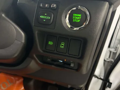 2025 Toyota Hiace Commuter Diesel Turbo 10 seater (No.960931)