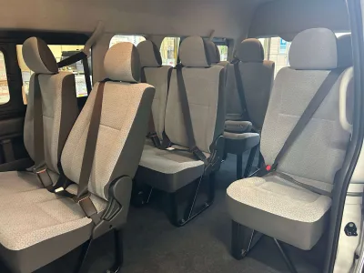 2025 Toyota Hiace Commuter Diesel Turbo 10 seater (No.960931)